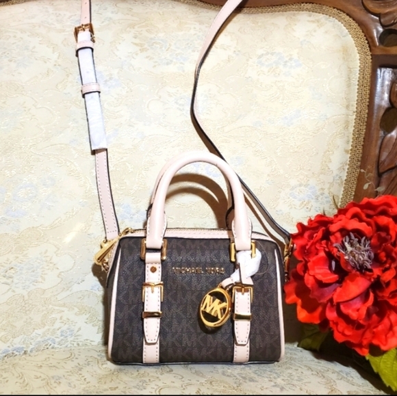 Michael Kors Mini Bag - Picture 2 of 10
